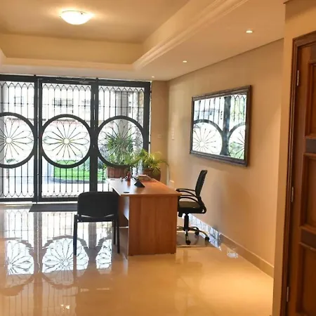 Marjaan Apartments Mombasa Extérieur photo